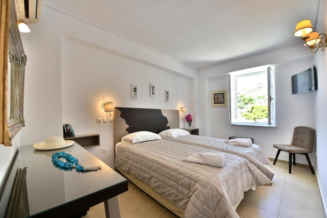 Mistral Hotel Đảo Hydra Ngoại thất bức ảnh