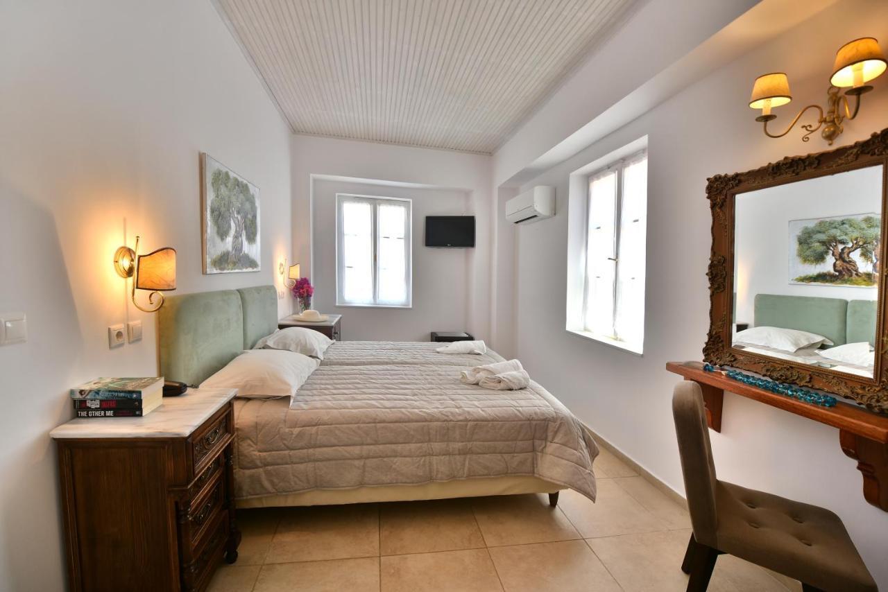Mistral Hotel Đảo Hydra Ngoại thất bức ảnh