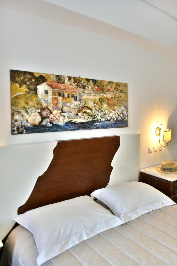 Mistral Hotel Đảo Hydra Ngoại thất bức ảnh