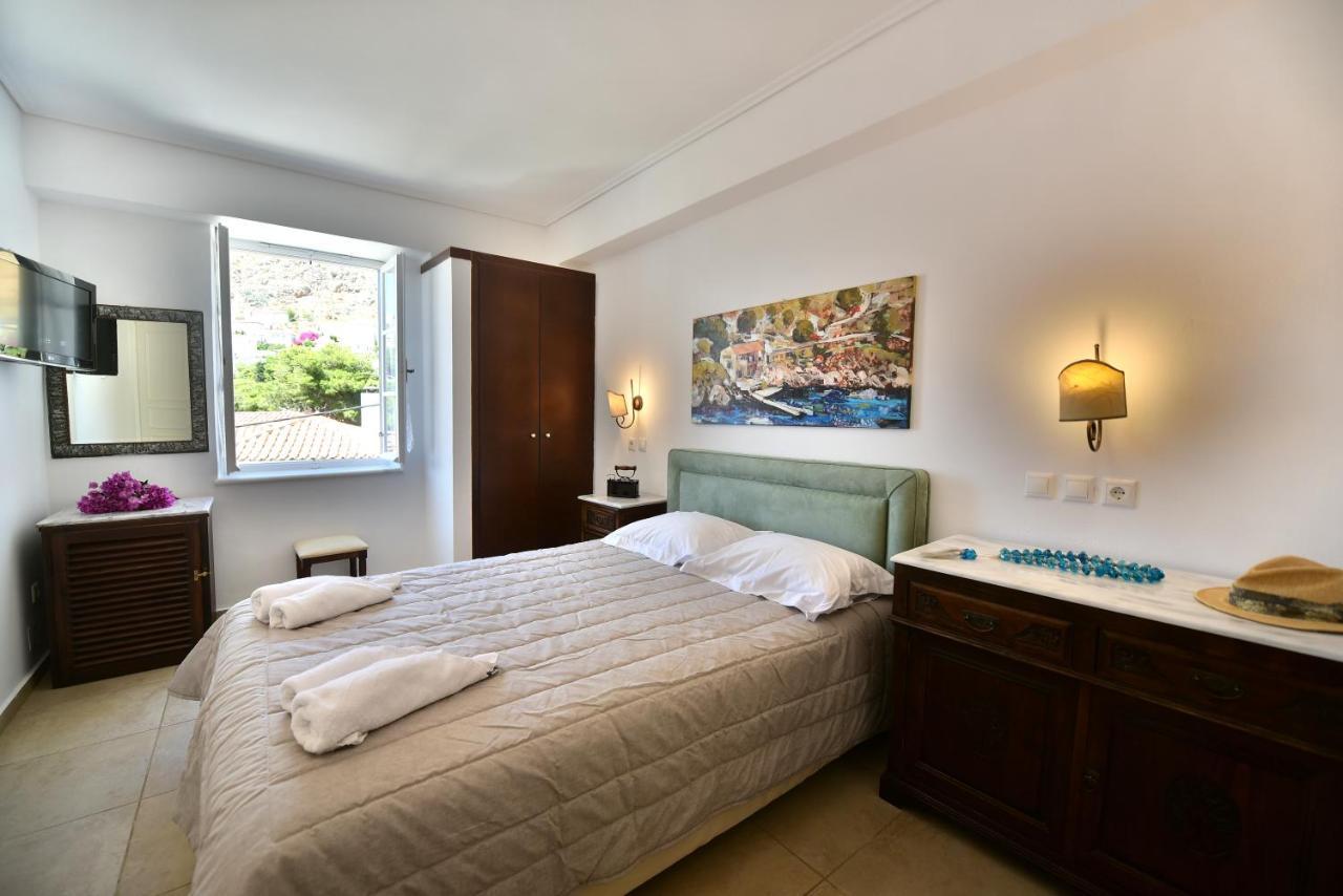 Mistral Hotel Đảo Hydra Ngoại thất bức ảnh
