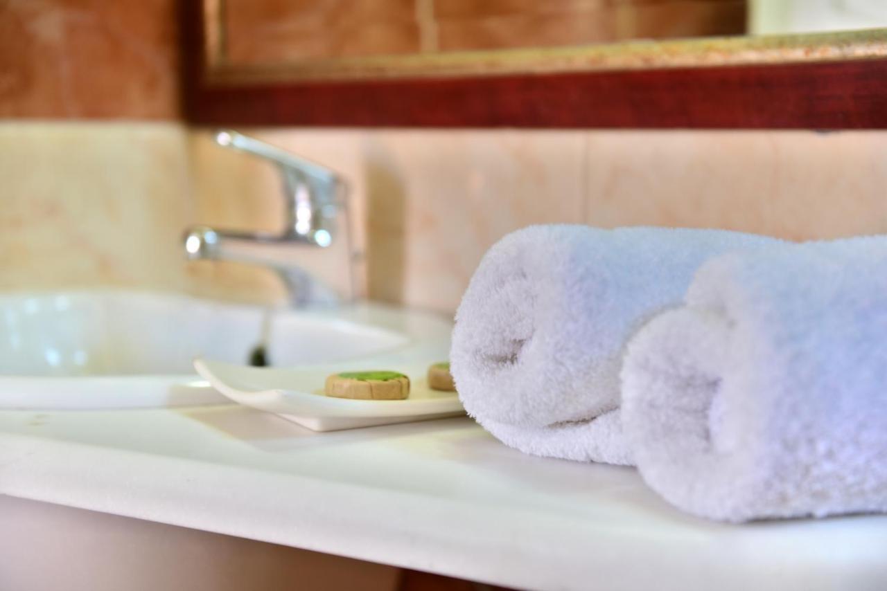 Mistral Hotel Đảo Hydra Ngoại thất bức ảnh
