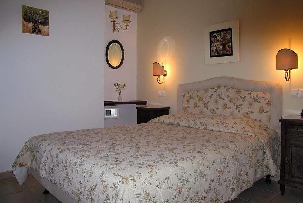 Mistral Hotel Đảo Hydra Ngoại thất bức ảnh